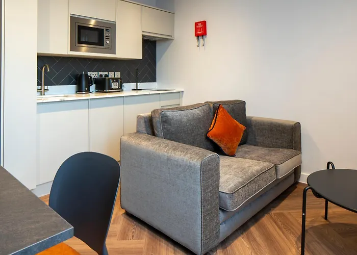 Aparthotel Station 4*