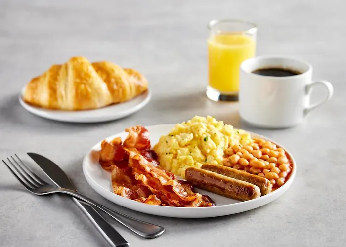 Aparthotel Station 4*